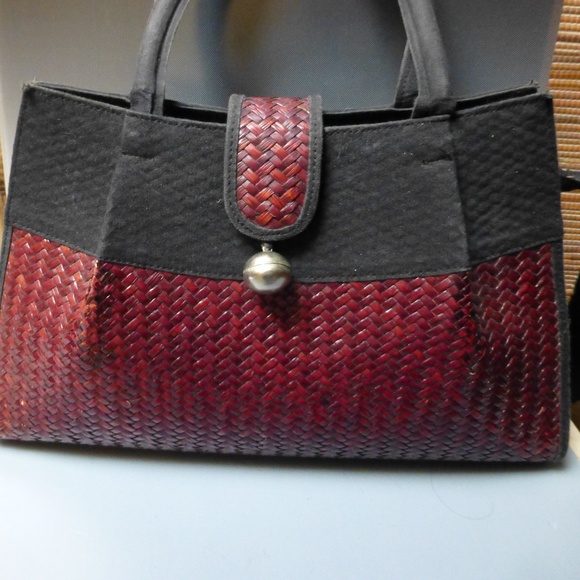 50% off BALI WOVEN SPRING PURSE HANDBAG 16''X10' - Picture 1 of 3